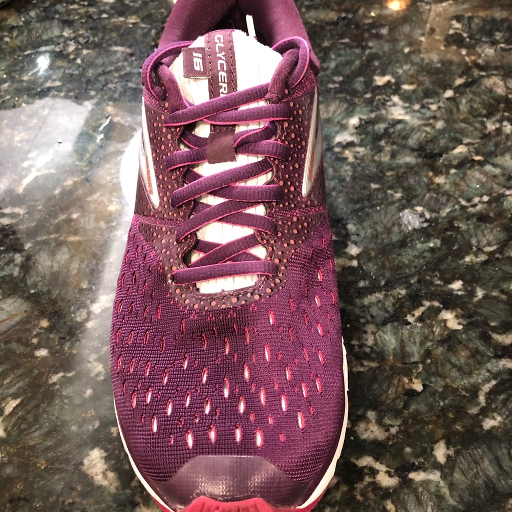 Brooks glycerin running shoe